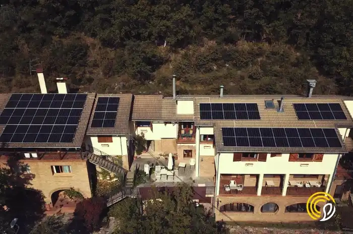 Beneficios fiscales al instalar placas solares en tu empresa